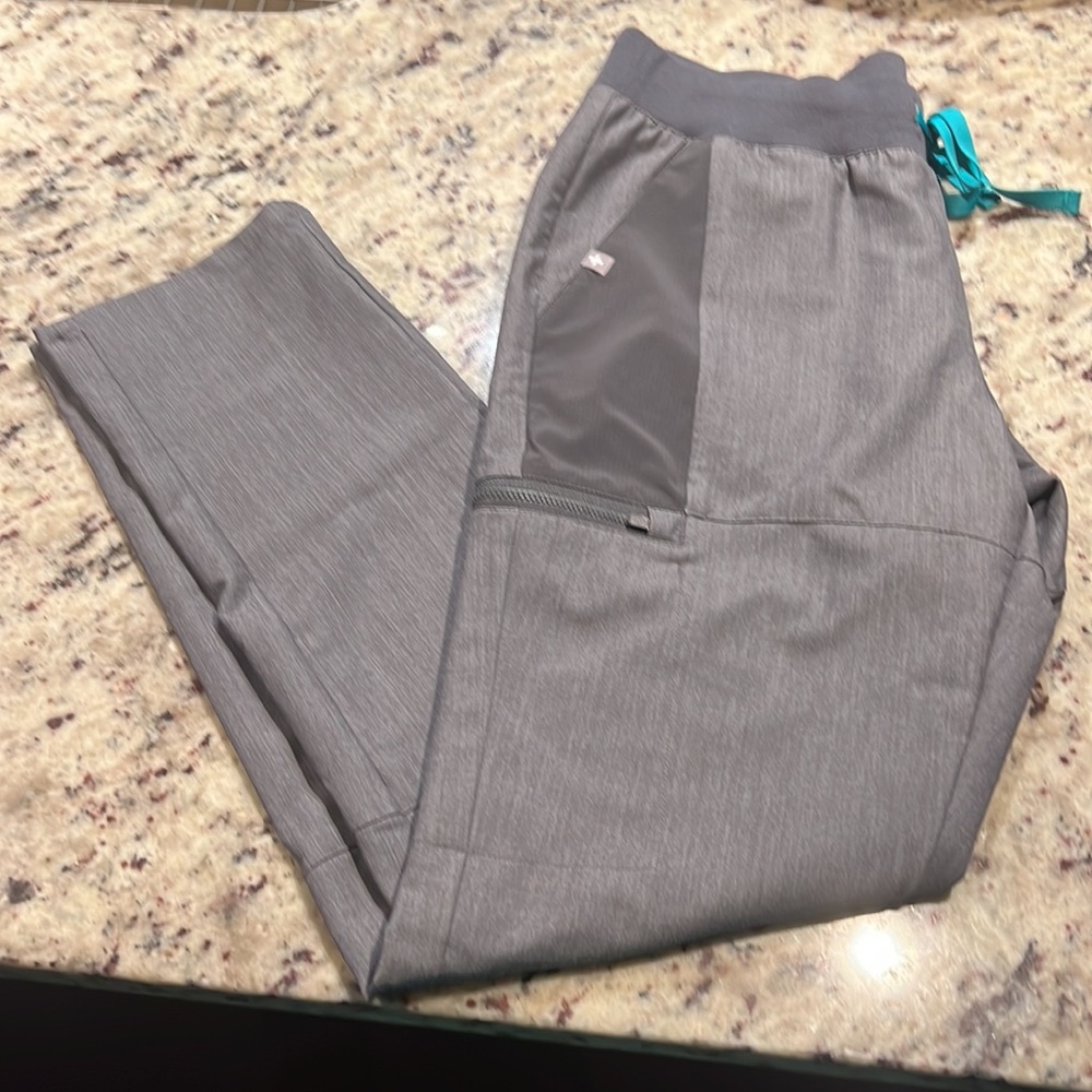 Figs scrub pant